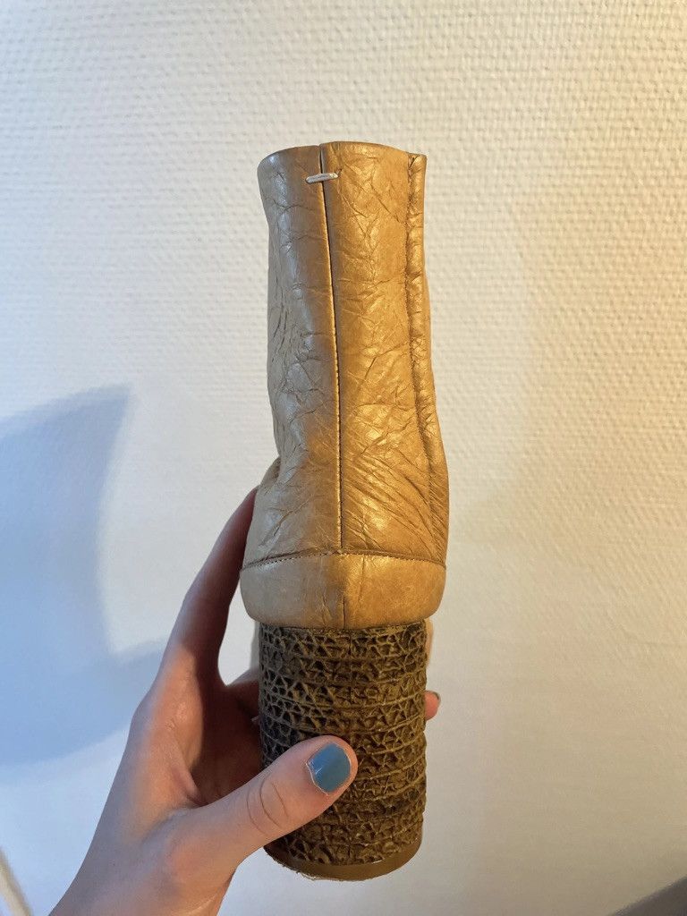 Maison Margiela Tan Paper Tabi Boots Size US 8 / IT 38 - 3 Thumbnail