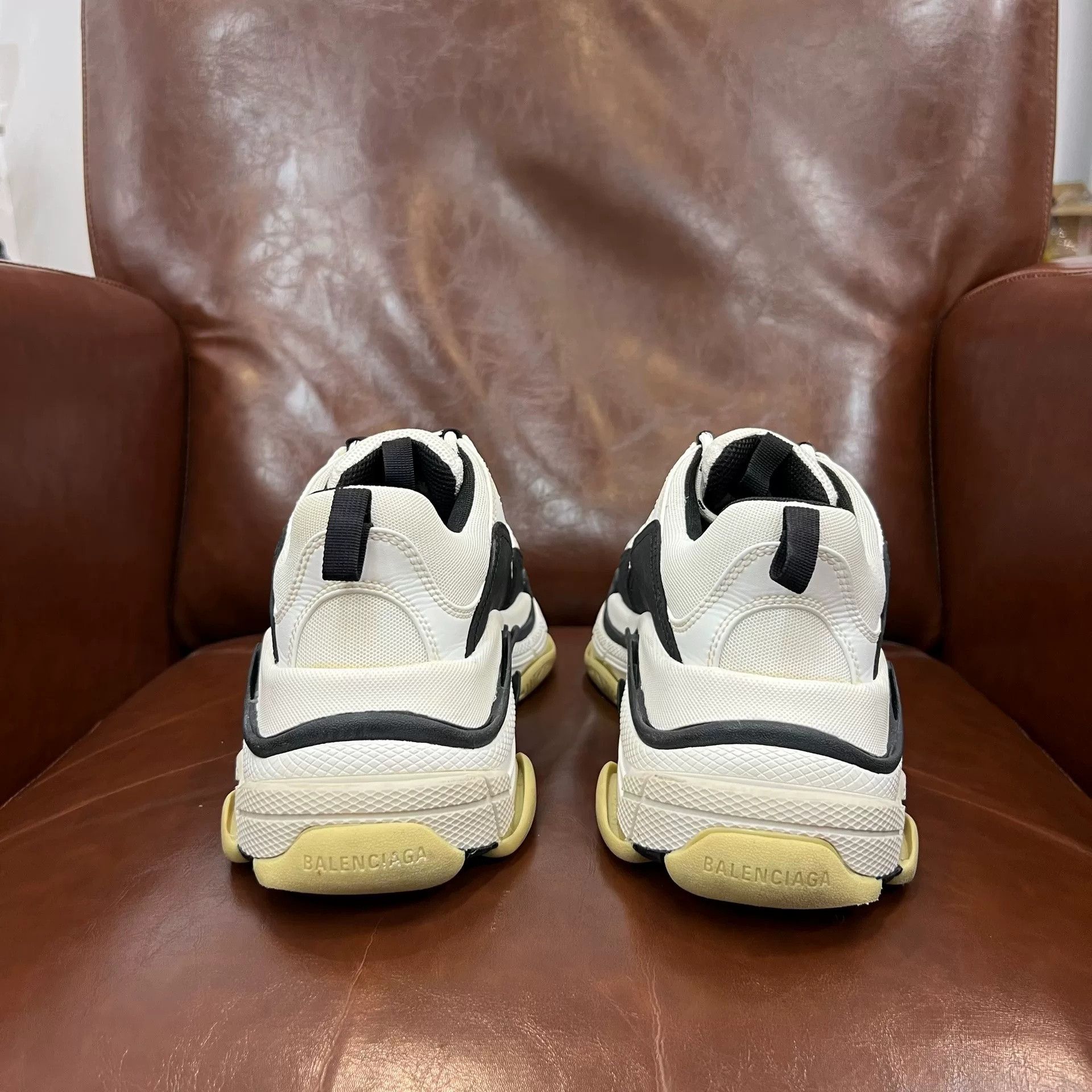 Balenciaga Balenciaga Triple S Black White Size 41 Size US 8 / EU 41 - 3 Thumbnail