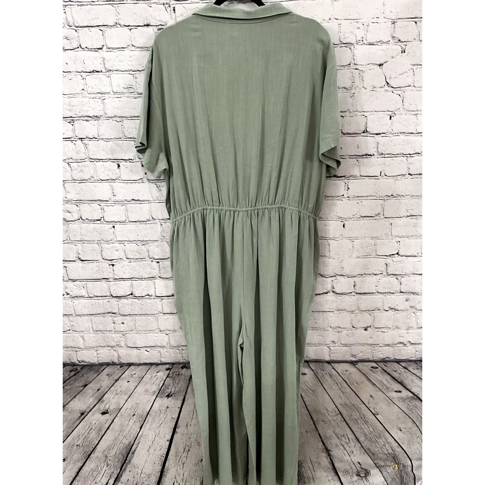 Vintage SPLA Women’s Green Romper OS One-Piece Wide-Leg Pockets Adjustable Straps Sleeveless Round Neck Spring Summer Beach Travel Size 40" / US 18 - 2 Thumbnail