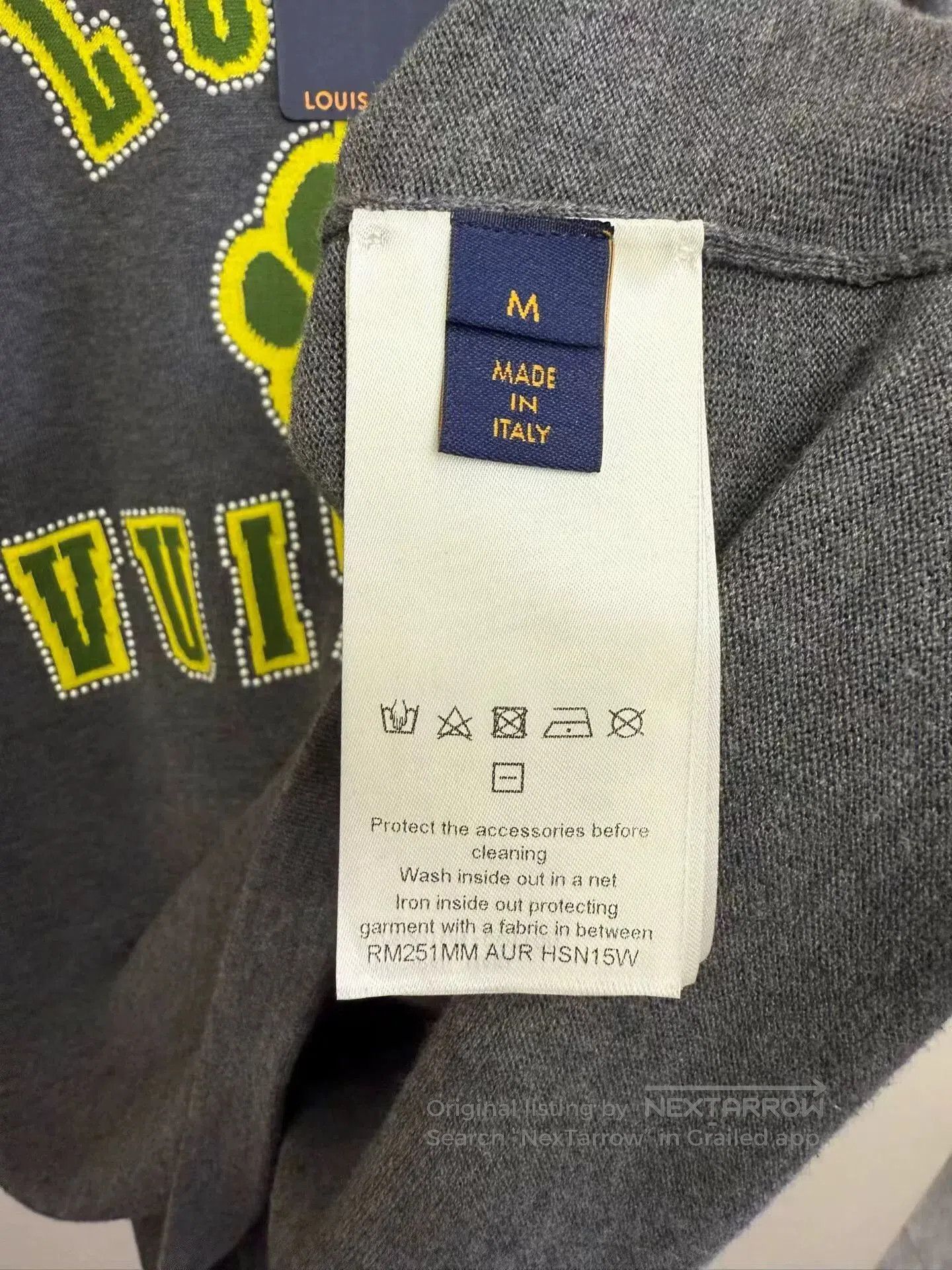 Louis Vuitton louis vuitton gray logo knit short sleeve. Size US M / EU 48-50 / 2 - 3 Thumbnail