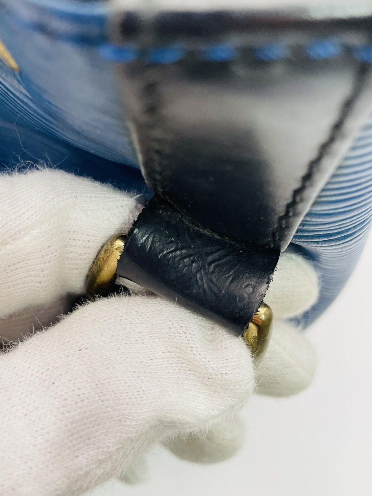 Louis Vuitton Louis Vuitton Epi Noe Blue Black Leather Shoulder Bag Size ONE SIZE - 9 Thumbnail