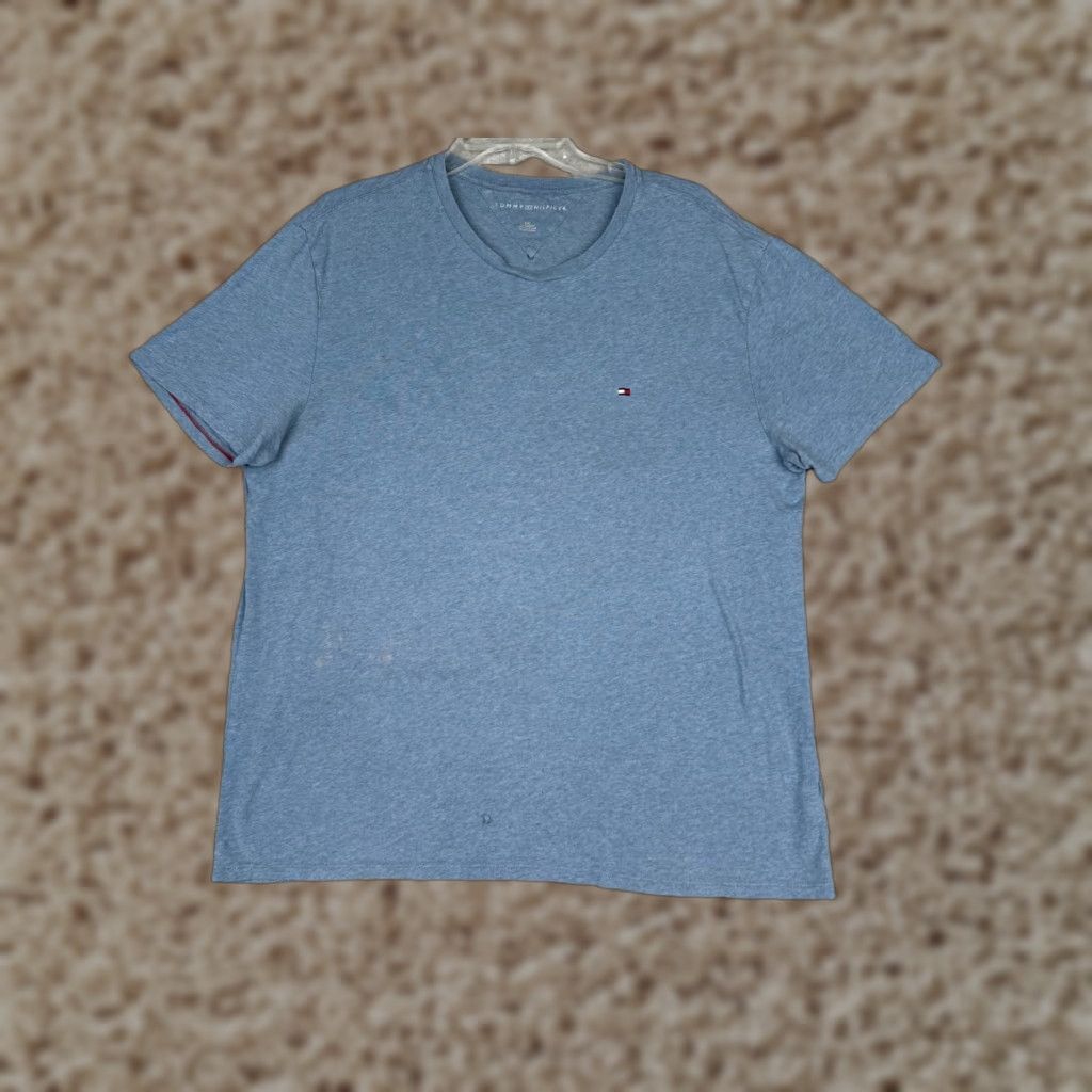 Tommy Hilfiger Tommy Hilfiger Shirt Adult Large Blue 100% Cotton Crew Neck Short Sleeve Size US L / EU 52-54 / 3 - 1 Thumbnail