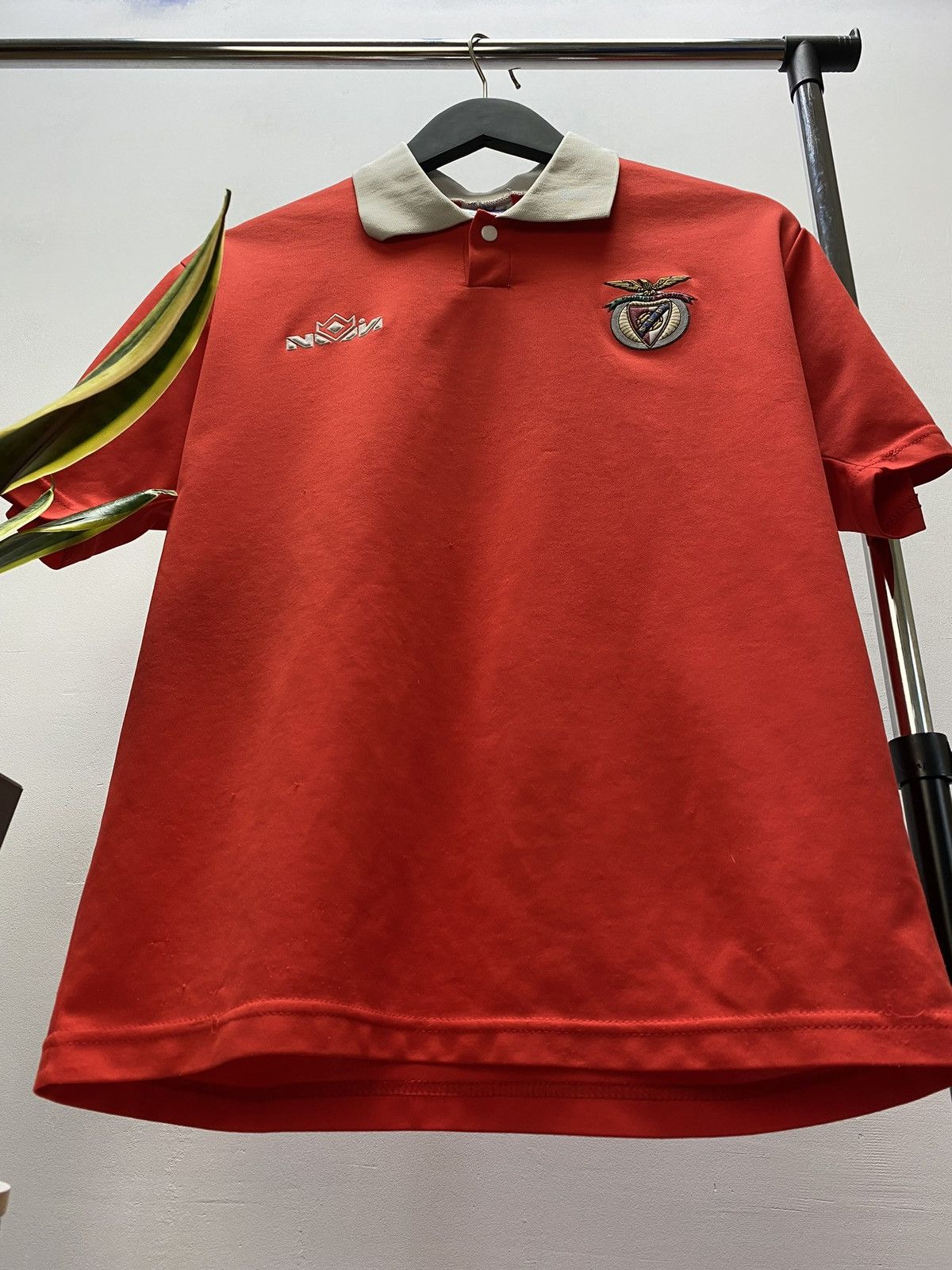 Vintage Vintage #8 Benfica Soccer Jersey Football Shirt Rare M Size US M / EU 48-50 / 2 - 5 Thumbnail