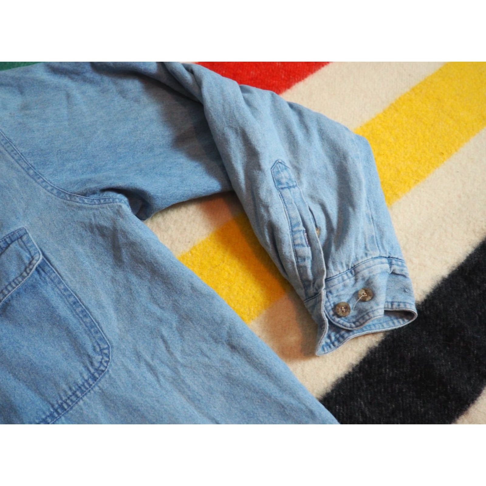 Wrangler VINTAGE Wrangler Denim Shirt Mens M blue 1980s Casual Button-Front Long Sleeve faded) Size US M / EU 48-50 / 2 - 4 Thumbnail