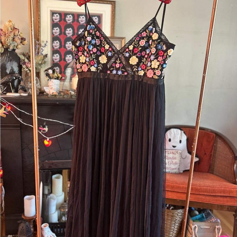 Designer Needle & Thread Flower Foliage Maxi Arya Dress Black Tulle Size XL / US 12-14 / IT 48-50 - 11 Thumbnail
