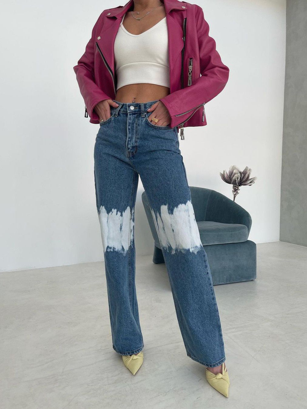 image of Vintage High Street Chic Graffiti Slimming Straight Leg Jeans in Blue, Women's (Size 28)