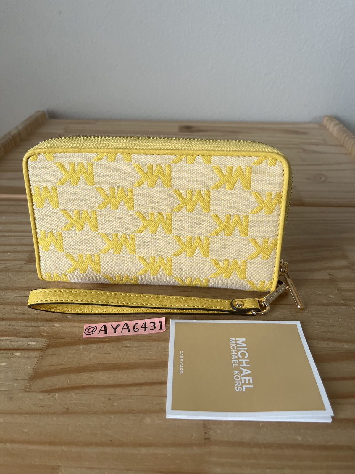 Michael Kors Michael Kors Wallet Size ONE SIZE - 2 Thumbnail
