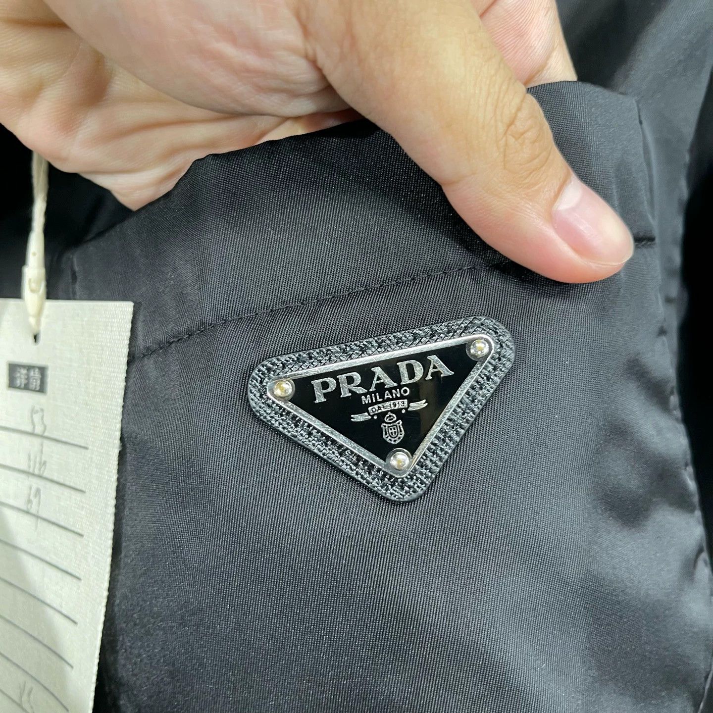 Prada Prada Re-Nylon short-sleeve shirt XS (oversized) 99 new Size US XS / EU 42 / 0 - 4 Thumbnail