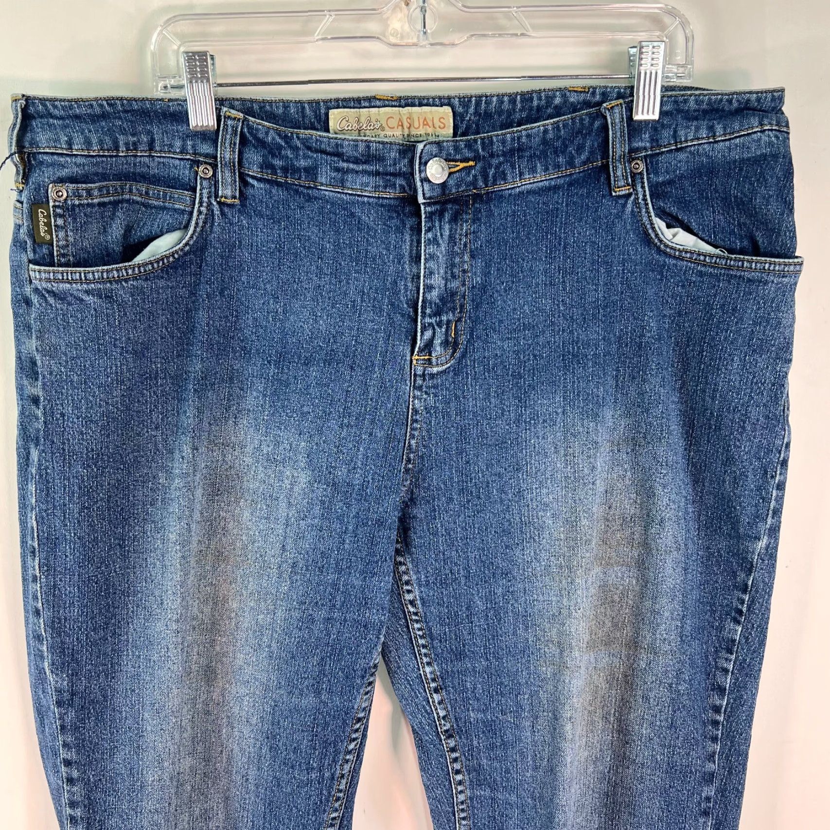 Vintage Cabela’s Casuals Jeans Womens Plus Size 18 Blue Denim Straight Leg 30in Inseam 5-Pocket Relaxed Waist 40in Button Closure Jeans Mens Womens Girls Size 40" / US 18 - 3 Thumbnail