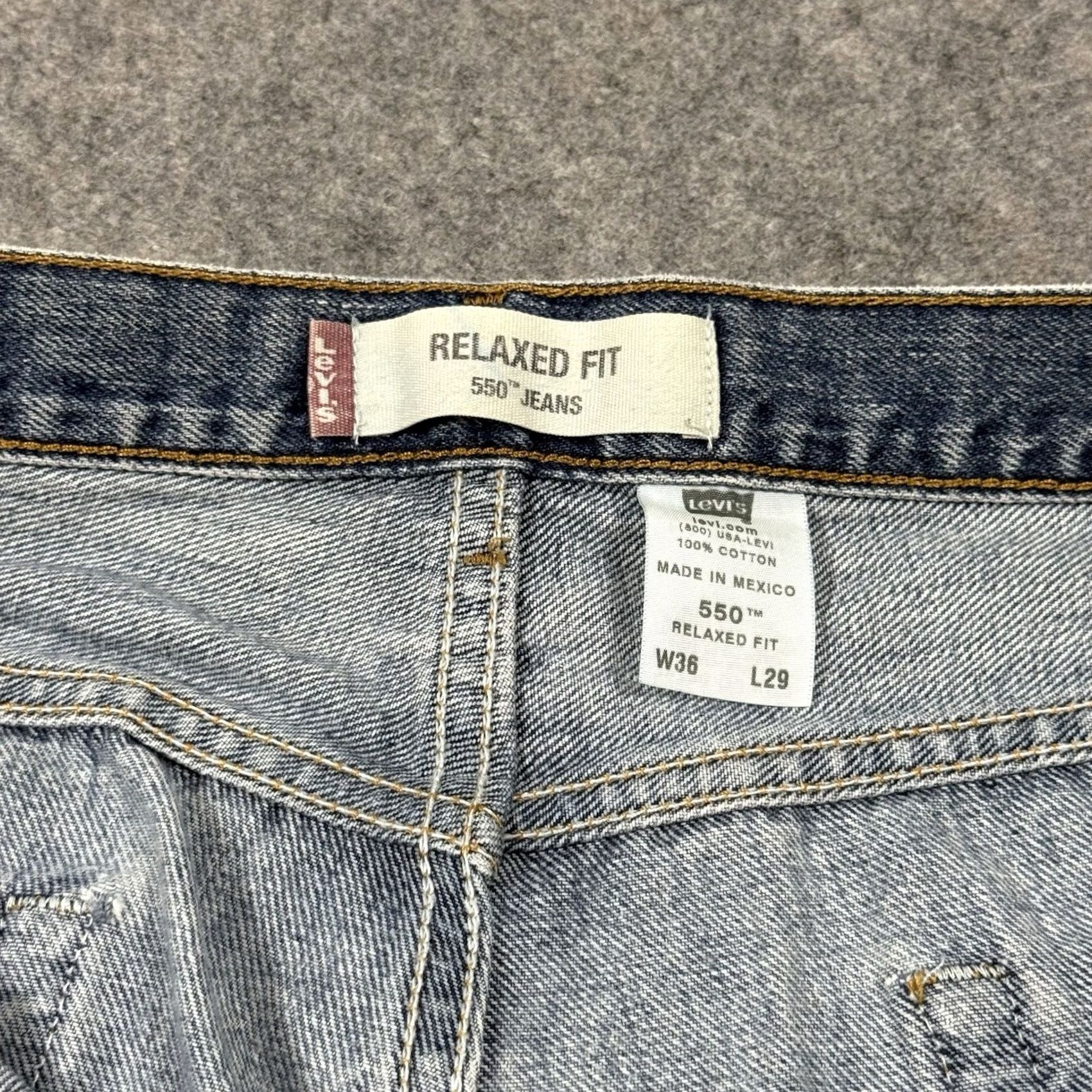 Levi's Levis 550 Jeans Mens 36x28 Blue Denim Vintage 90s Relaxed Fit 5-Pocket City Grunge Retro USA 90s Mens Jeans Size US 36 / EU 52 - 5 Thumbnail