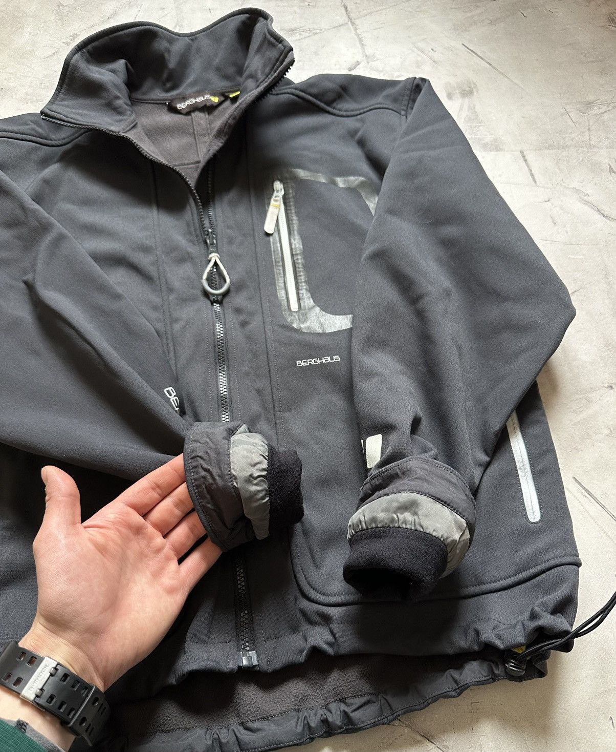 Berghaus Berghaus heavy softshell mens L fits M-L great gorpcore jckt Size US L / EU 52-54 / 3 - 10 Thumbnail