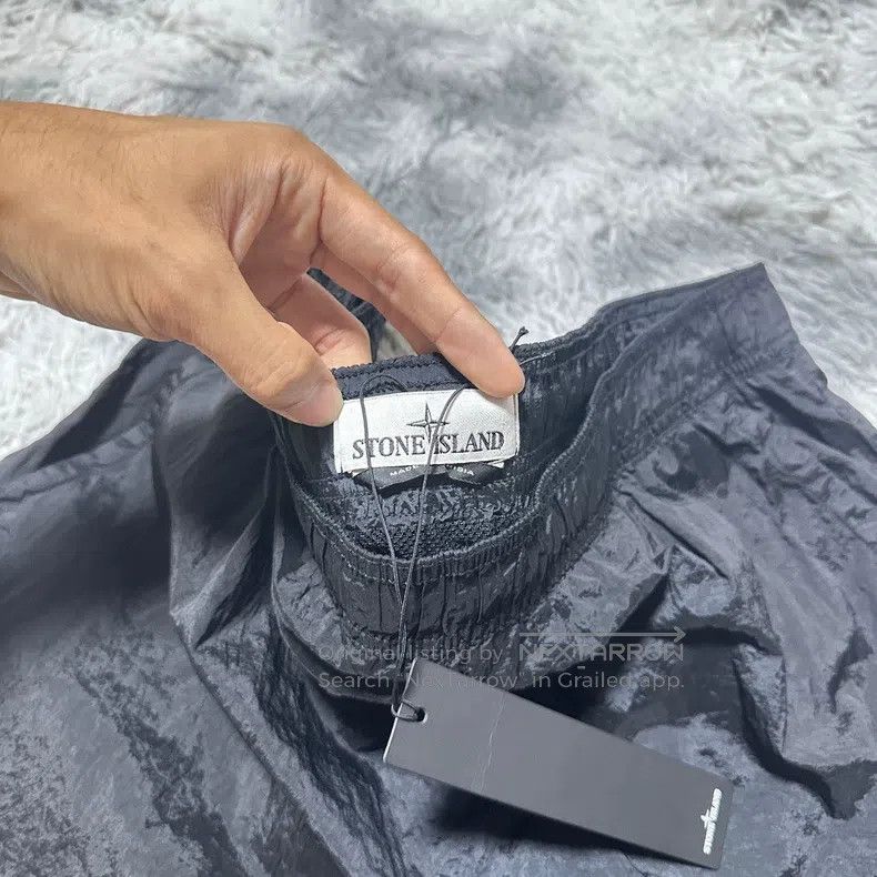 Stone Island Stone Island size XL Square metal nylon shorts black XL si Size US 28 / EU 44 - 4 Thumbnail