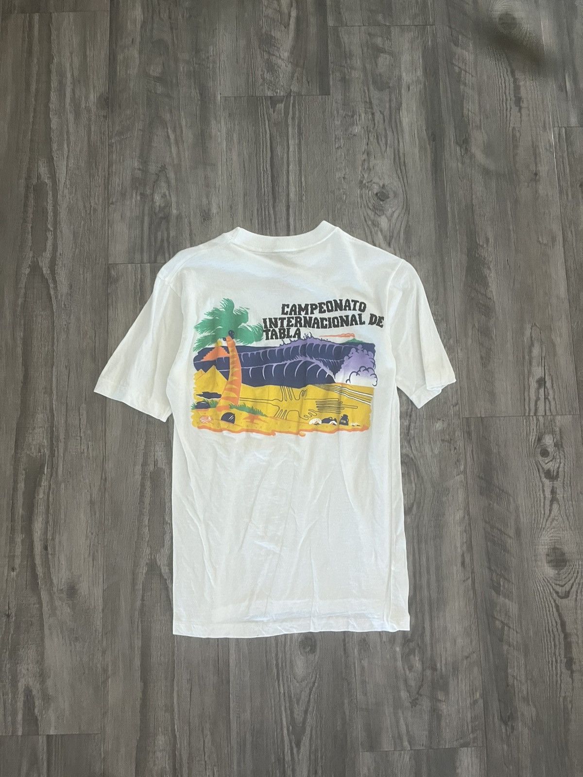 Vintage Vintage 90s Beach Tee Size US S / EU 44-46 / 1 - 1 Thumbnail