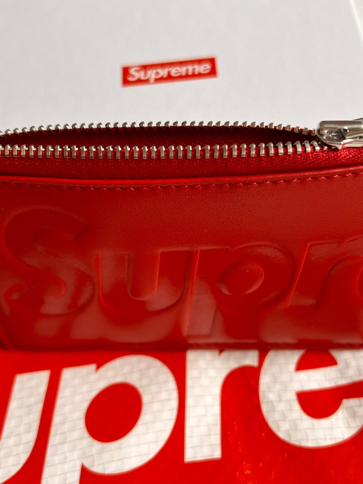 Supreme SUPREME Leather zip card holder Wallet red calfskin logo Size ONE SIZE - 17 Thumbnail