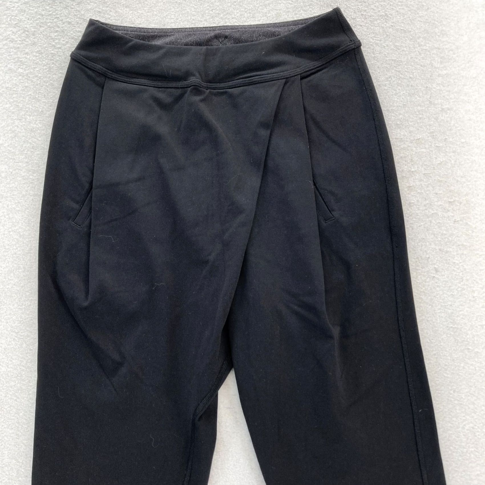 Lululemon Lululemon It’s a Wrap Pant Women's 6 Black Stretch Pull On Skinny Ankle Yoga Gym Size 42" / US 20 - 2 Thumbnail