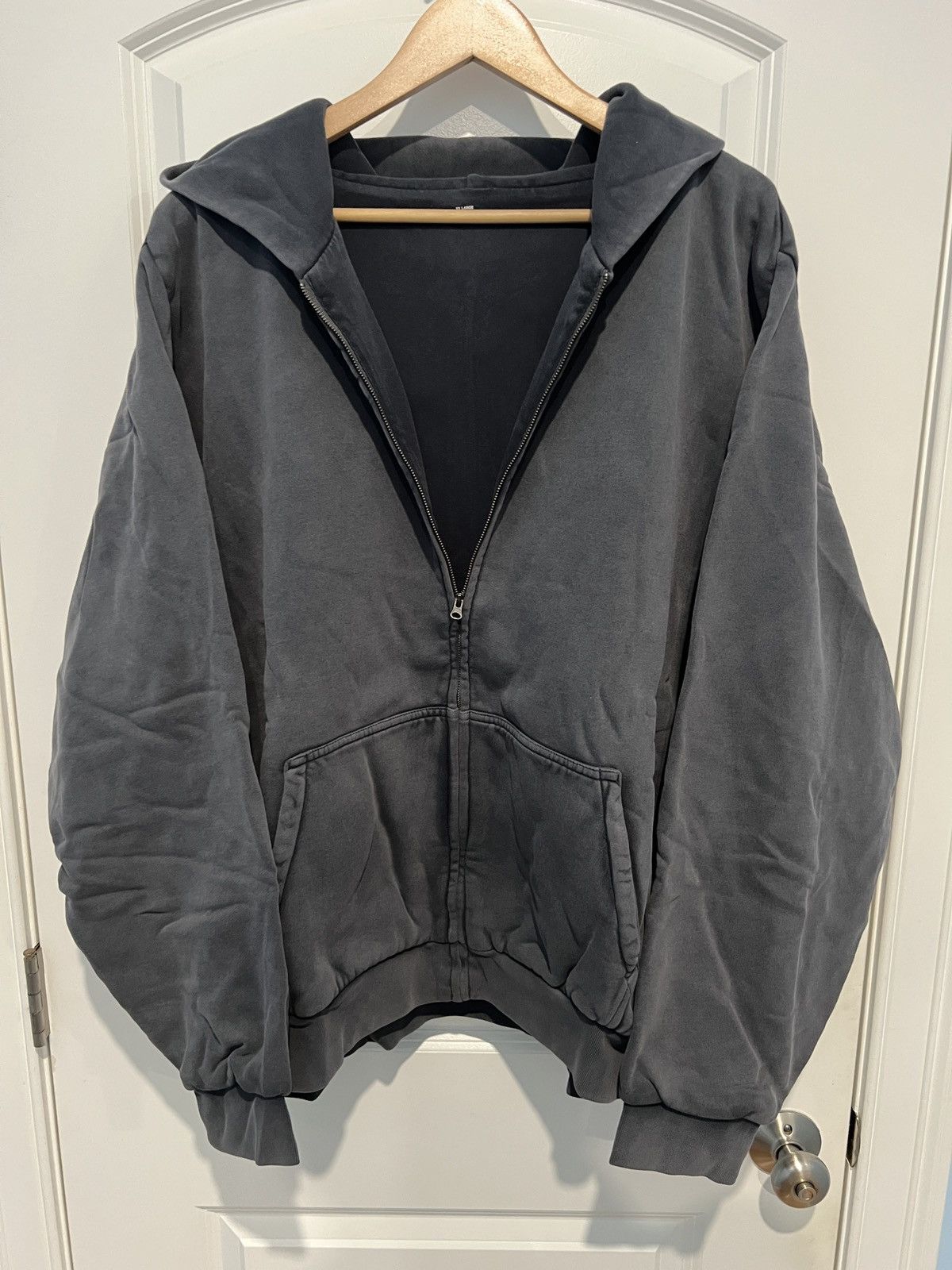Balenciaga × Gap × Yeezy Yeezy Gap Zip Up Hoodie Poetic Black XXL Size US XXL / EU 58 / 5 - 2 Thumbnail