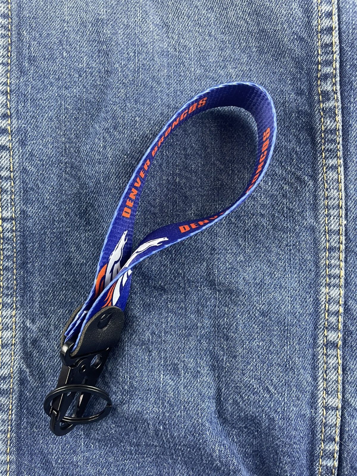 Other Denver Broncos Keychain Size ONE SIZE - 2 Thumbnail