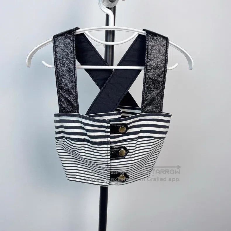 Louis Vuitton Louis Vuitton Black and white striped parquet camisole ves Size XS / US 0-2 / IT 36-38 - 1 Thumbnail