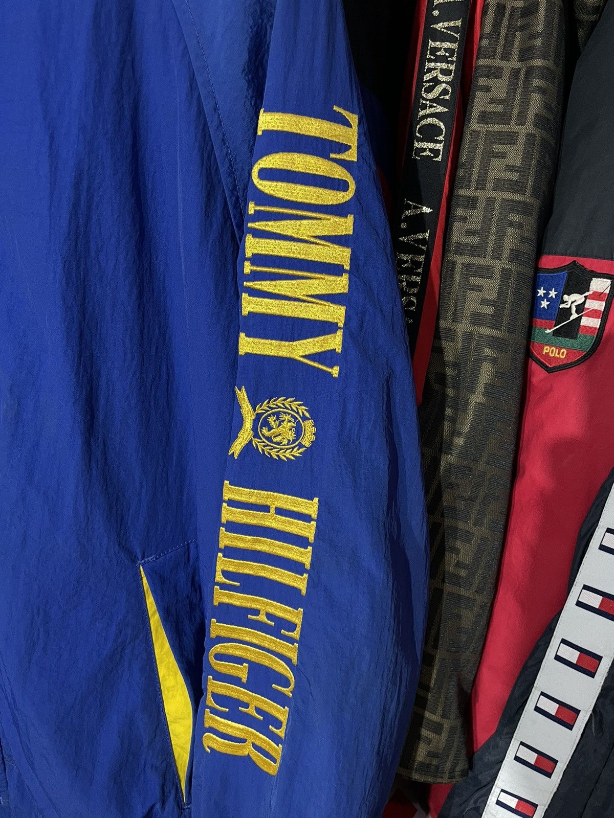Tommy Hilfiger × Vintage Jacket Tommy Hilfiger Spell Out 90’s Vintage Size US XL / EU 56 / 4 - 4 Thumbnail