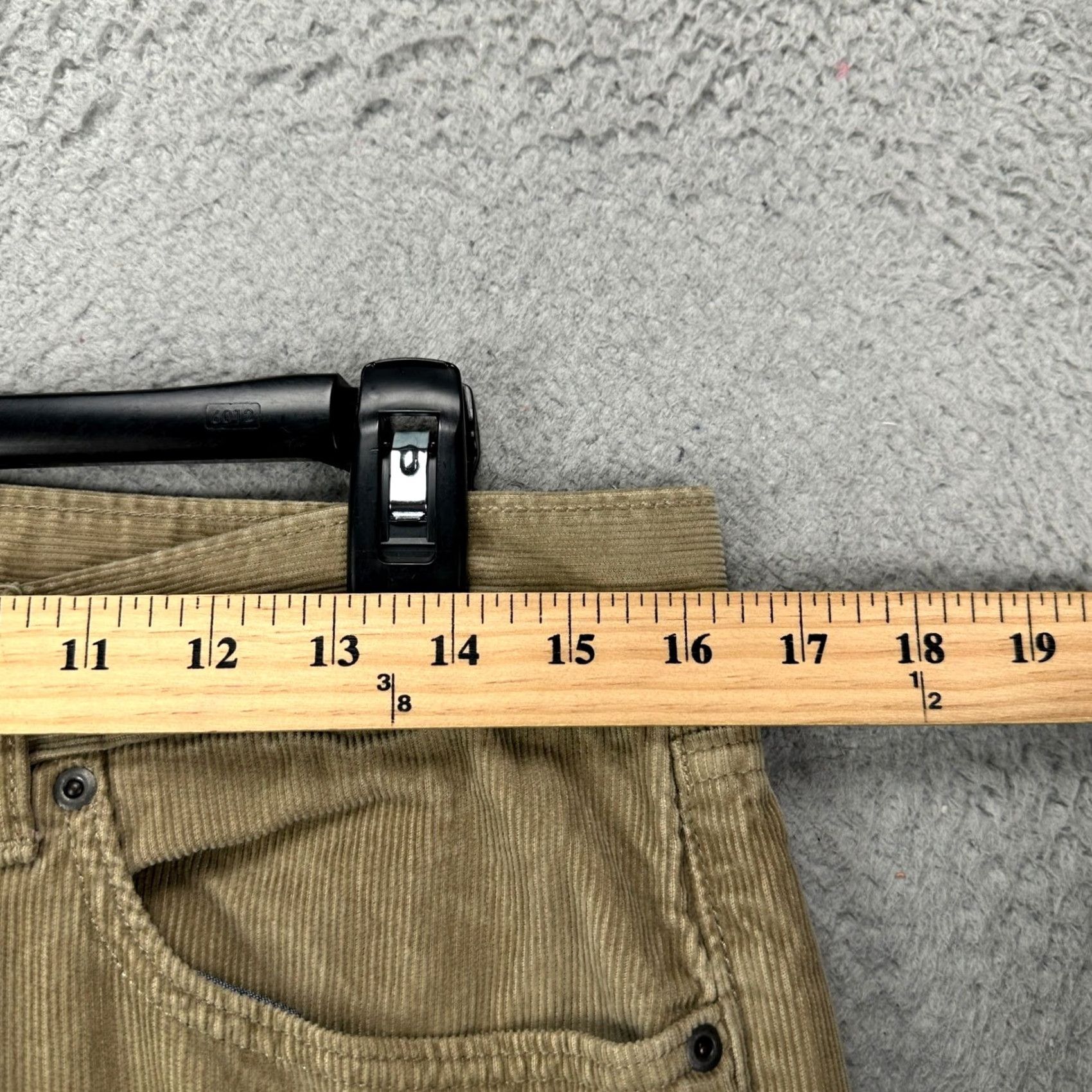 Banana Republic Banana Republic Corduroy Pants Mens 31X32 Tan Flat Front 5 Pockets Pima Cotton Corduroy Straight Leg Casual Preppy Reg Size US 31 - 5 Thumbnail