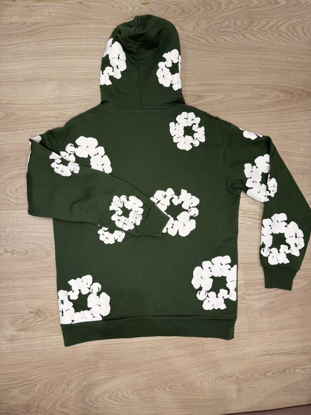 DENIM TEARS Denim Tears Cotton Wreath Hoodie – Green – Size M Authentic Size US M / EU 48-50 / 2 - 6 Thumbnail