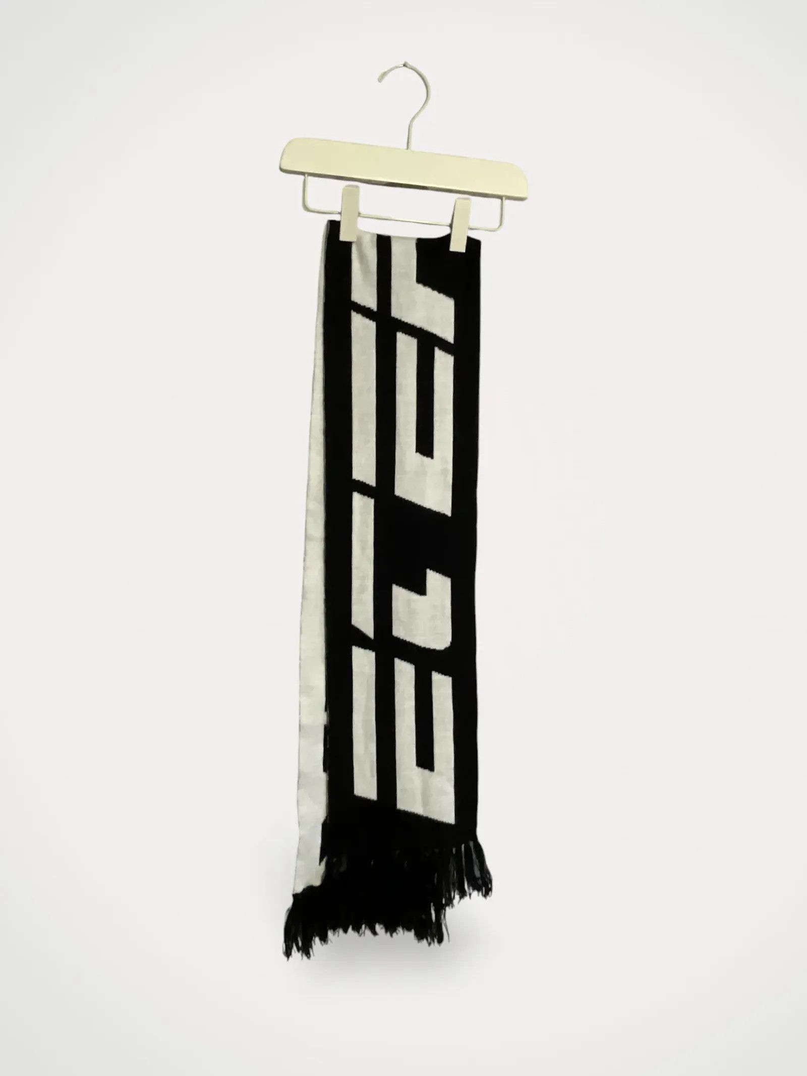 Weekday Limited Edition Weekday Scarf Size ONE SIZE - 1 Thumbnail
