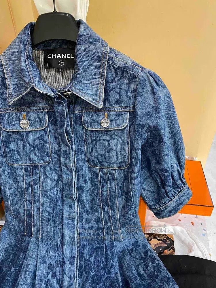 Chanel Chanel 16-year-old blue denim printed jacket Size XXS / US 00 / IT 34 - 5 Thumbnail