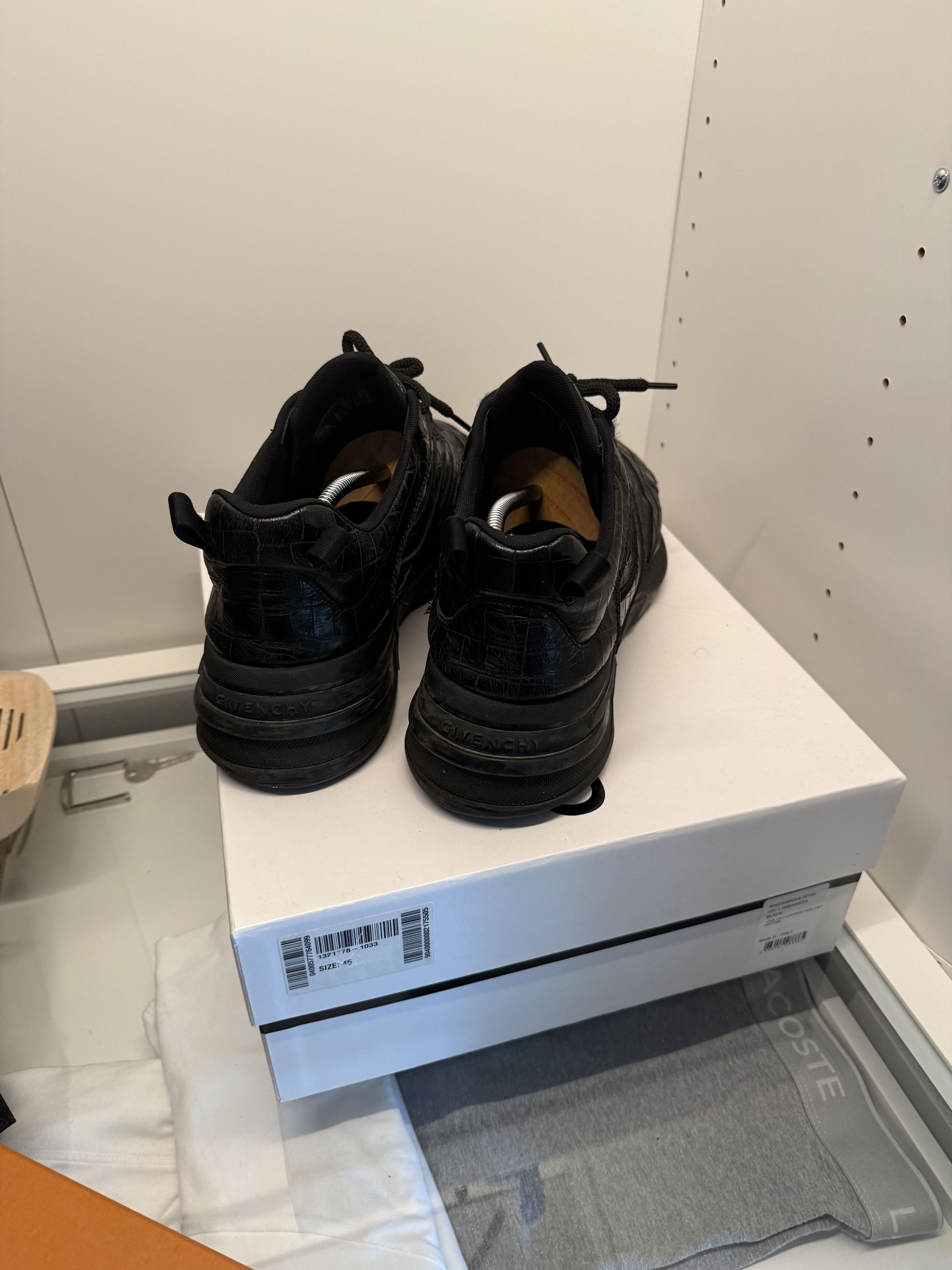 Givenchy Givenchy giv 1 croc effect leather sneaker Size US 11 / EU 44 - 11 Thumbnail