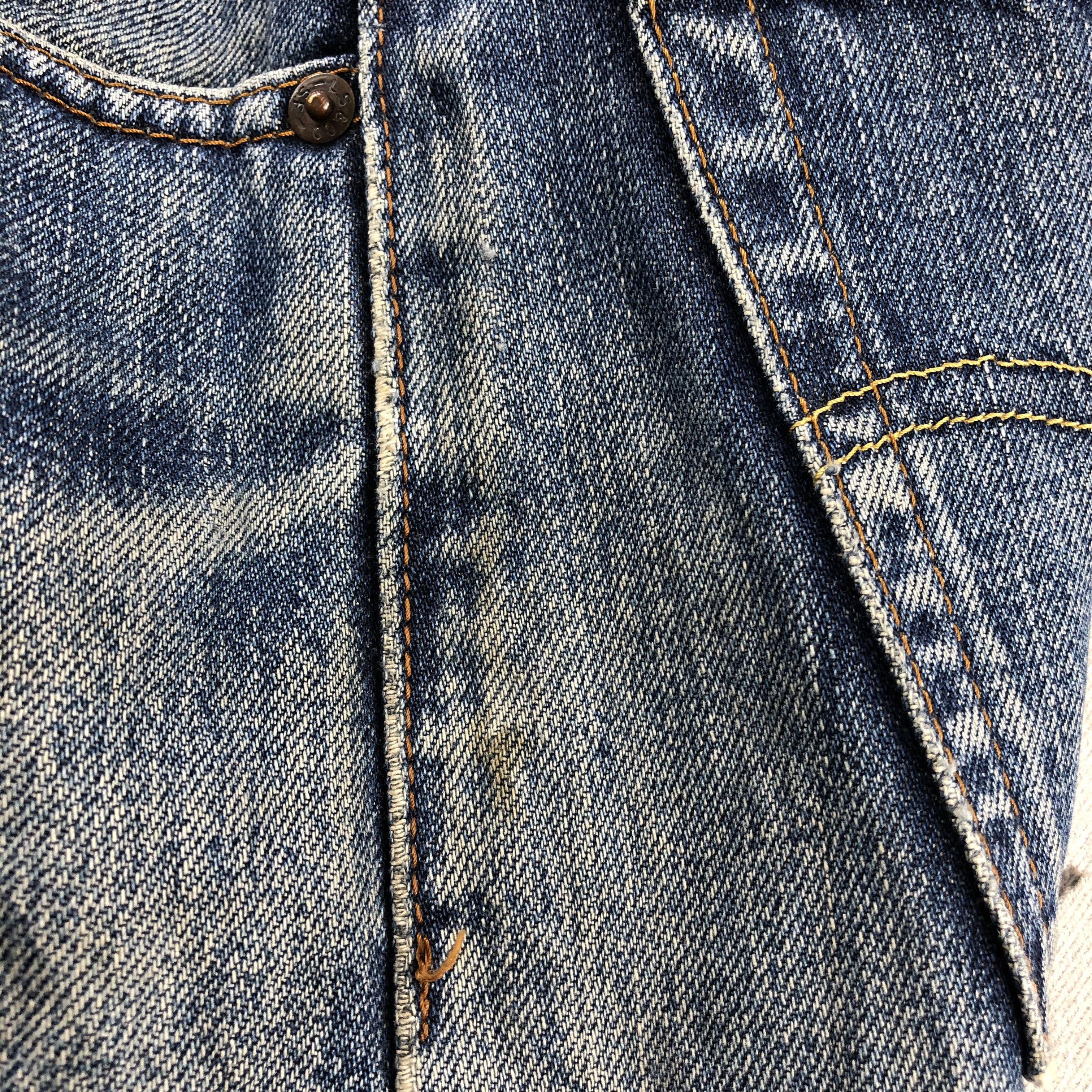 Levi's Vintage Levis 503 Jeans Distress Dark Wash Denim KJ851 Size US 32 / EU 48 - 13 Thumbnail
