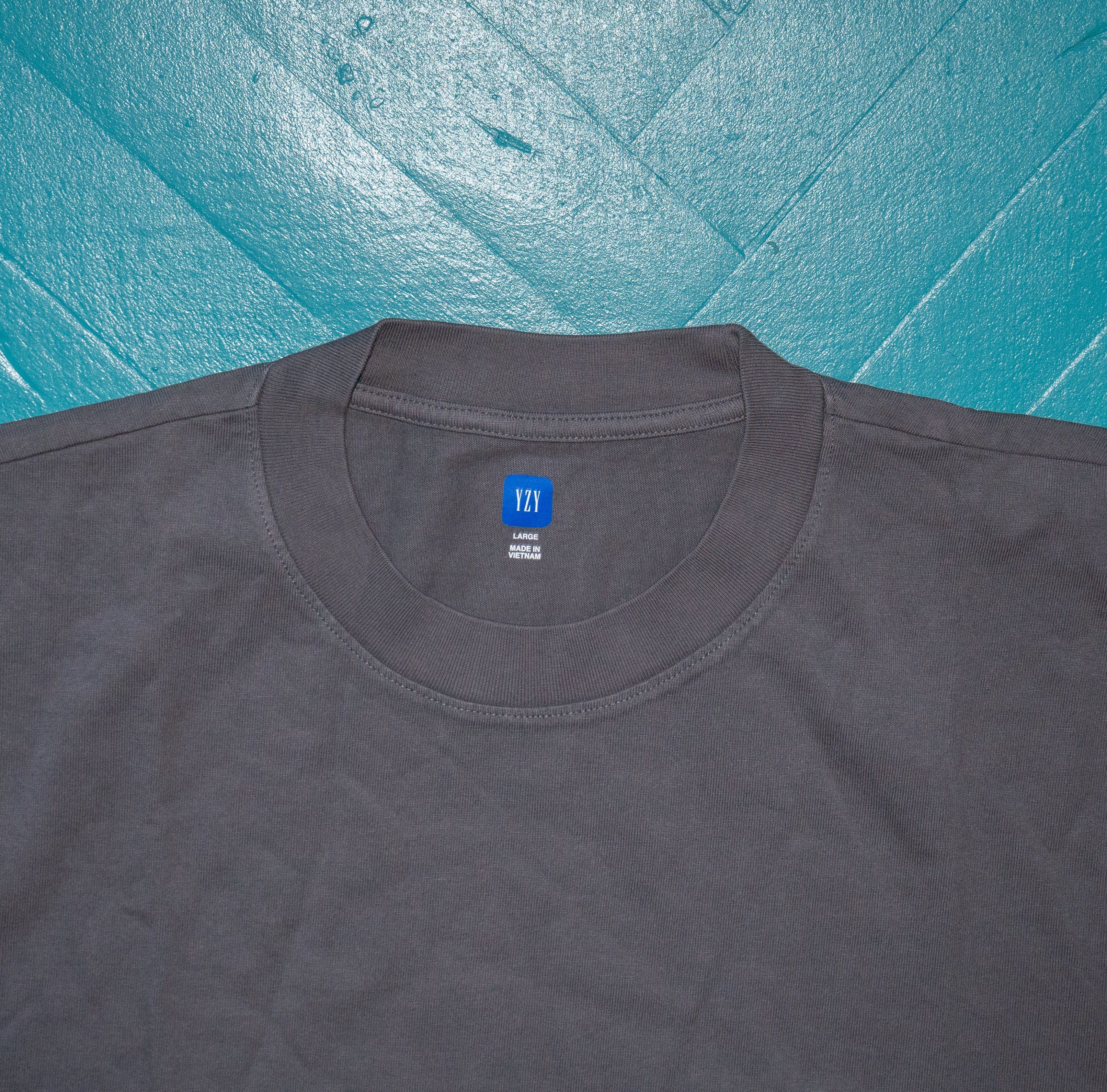 Gap Yeezy Gap Engineered by Balenciaga Base T-Shirt L New Size US L / EU 52-54 / 3 - 3 Thumbnail