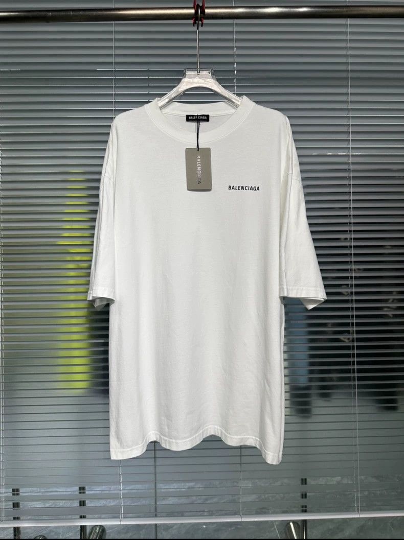 Balenciaga Balenciaga Front and back monogram printed logo short slee Size US L / EU 52-54 / 3 - 4 Thumbnail