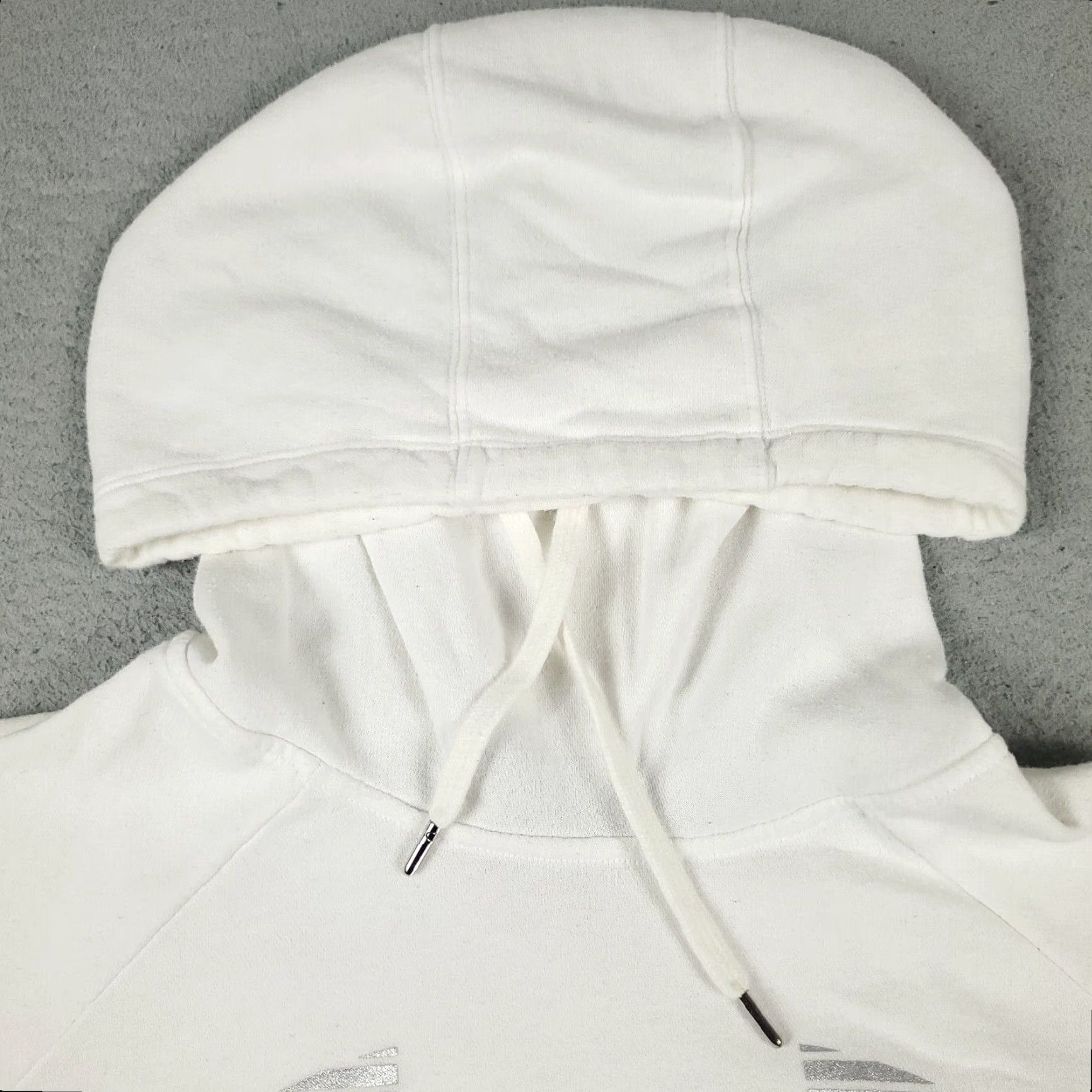 Under Armour Under Armour Hoodie Womens Large White Pullover Sweatshirt Mock Neck Logo Pockets All Seasons Regular Fit Sports Vintage: No Size L / US 10 / IT 46 - 3 Thumbnail