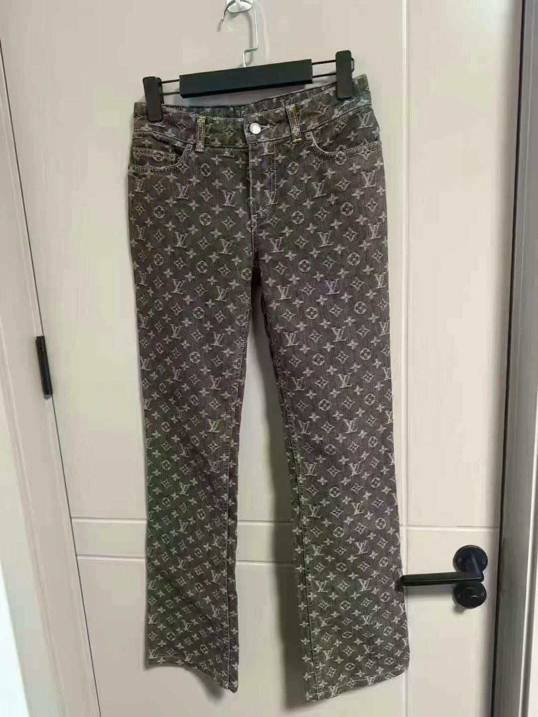 Louis Vuitton Louis Vuitton Monogram Denim Jeans Size 36 Size US 36 / EU 52 - 1 Thumbnail