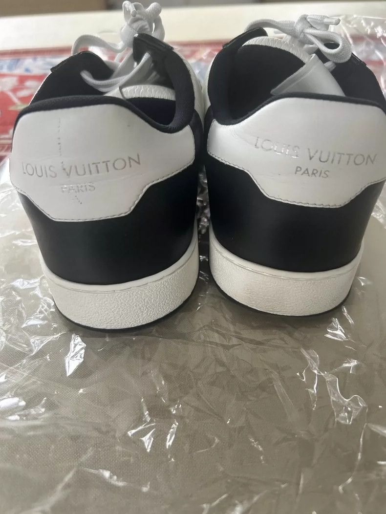 Louis Vuitton Louis Vuitton Classic black and white sneakers Size US 8.5 / EU 41-42 - 2 Thumbnail