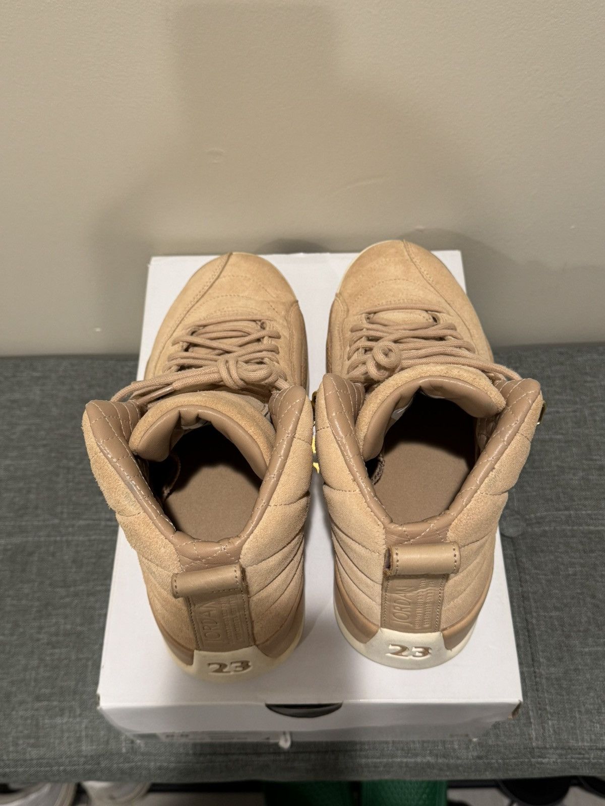 Jordan Brand Jordan Women’s Air Jordan 12 Retro Size 8.5 AO6068203 Size US 8.5 / IT 38.5 - 4 Thumbnail