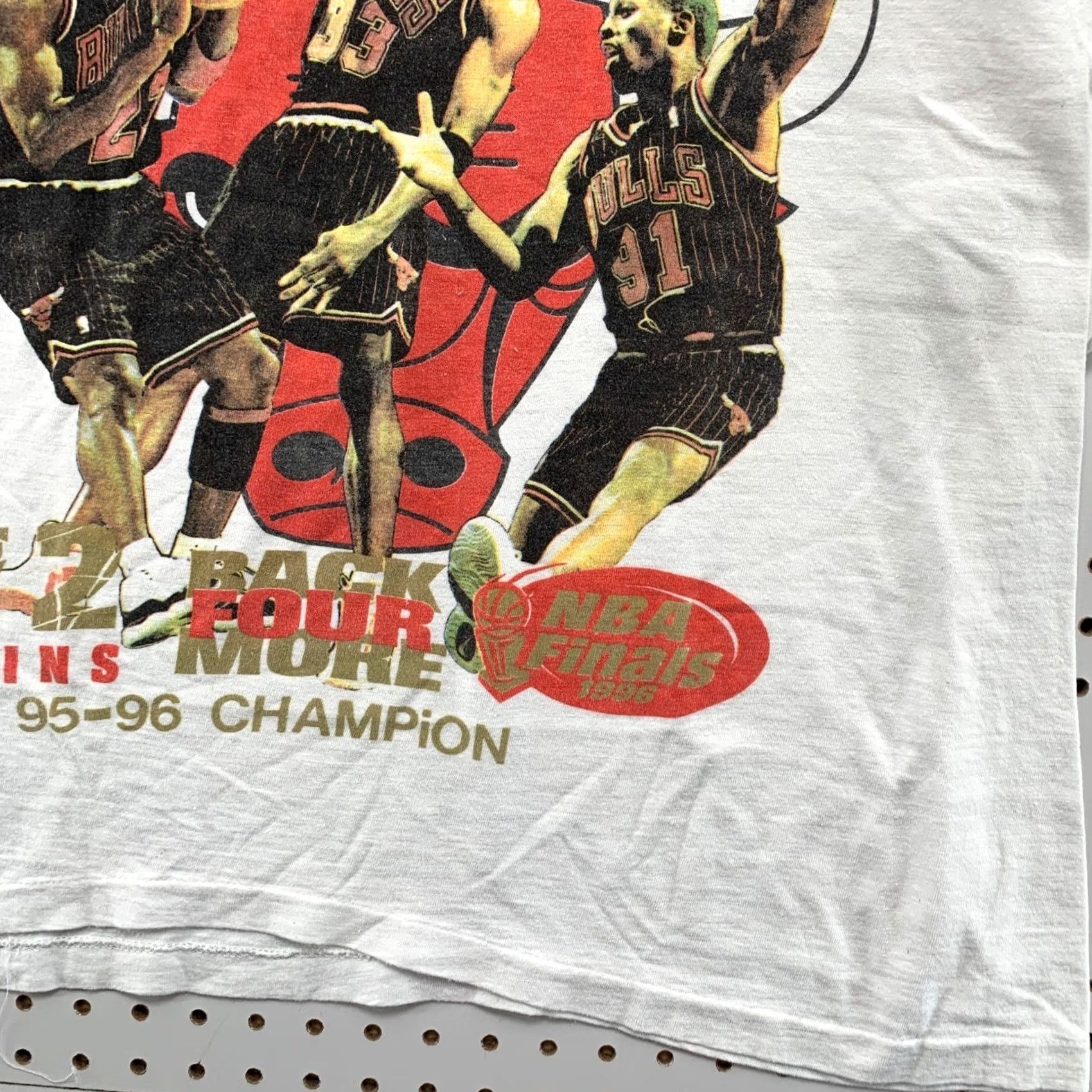 NBA VINTAGE Chicago Bulls T Shirt Mens XL White 1990s NBA Finals 72 Wins Jordan Rap Size US XL / EU 56 / 4 - 7 Thumbnail