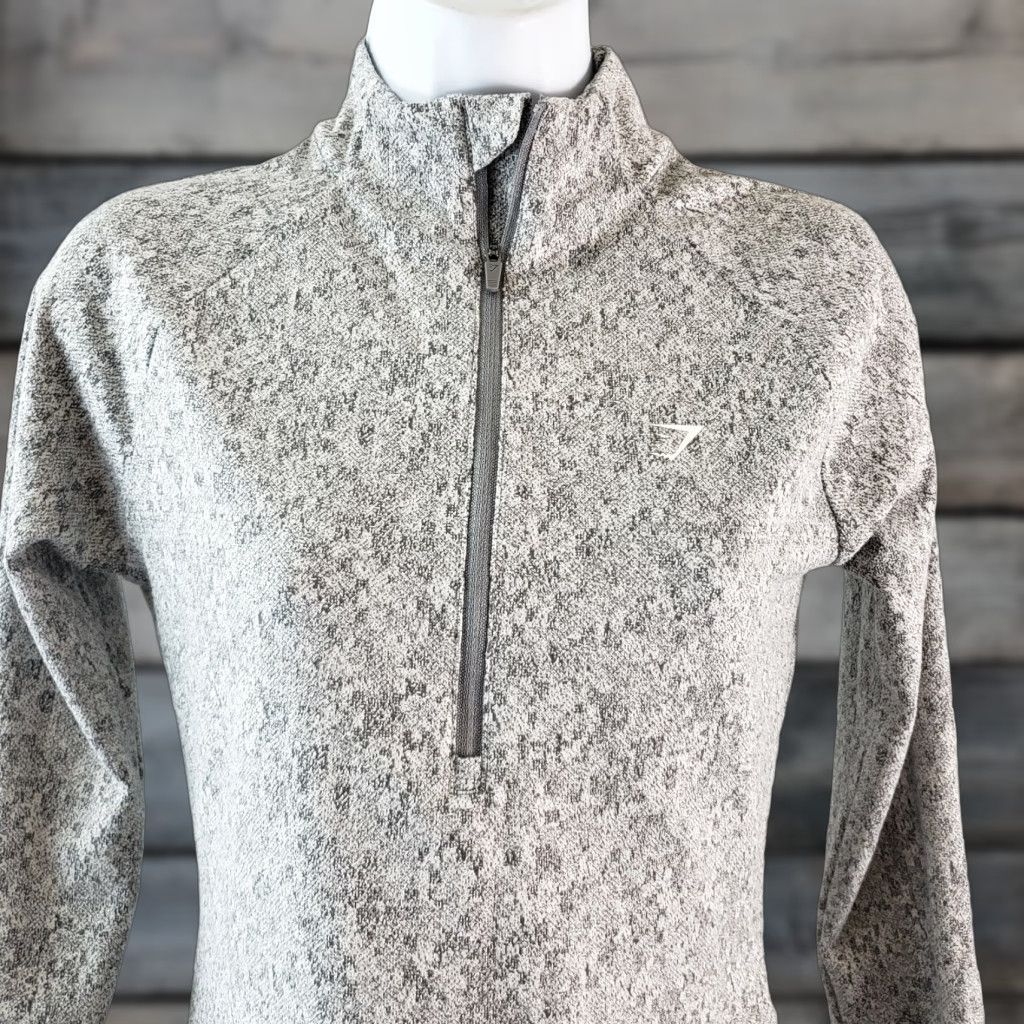Gymshark Gymshark Womens 1/4 Zip Pullover Size Small Gray Long Sleeve Thumbholes Cutout 1/4 Zip Pullover Activewear Womens Size S / US 4 / IT 40 - 1 Thumbnail