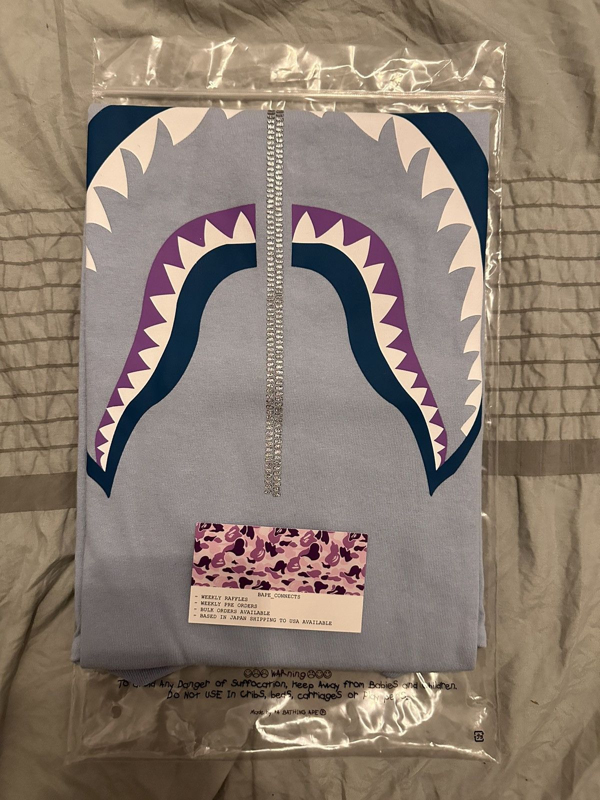 Bape Bape shark logo tee Size US XL / EU 56 / 4 - 4 Thumbnail