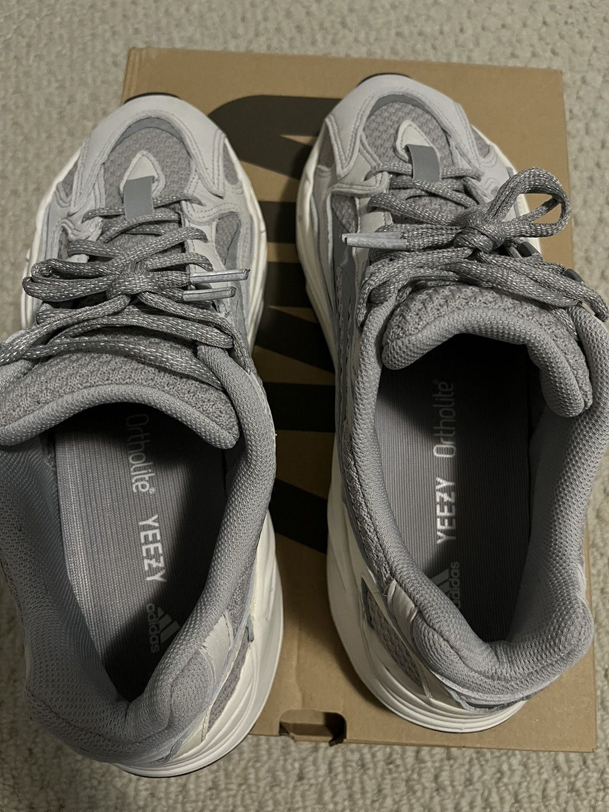 Adidas × Kanye West Yeezy 700 Static Size US 10.5 / EU 43-44 - 7 Thumbnail