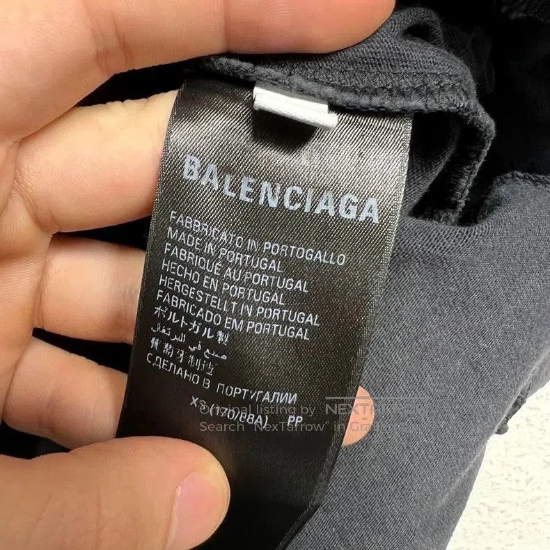 Balenciaga Balenciaga SS23 Graffiti Shield T. Size US XS / EU 42 / 0 - 4 Thumbnail