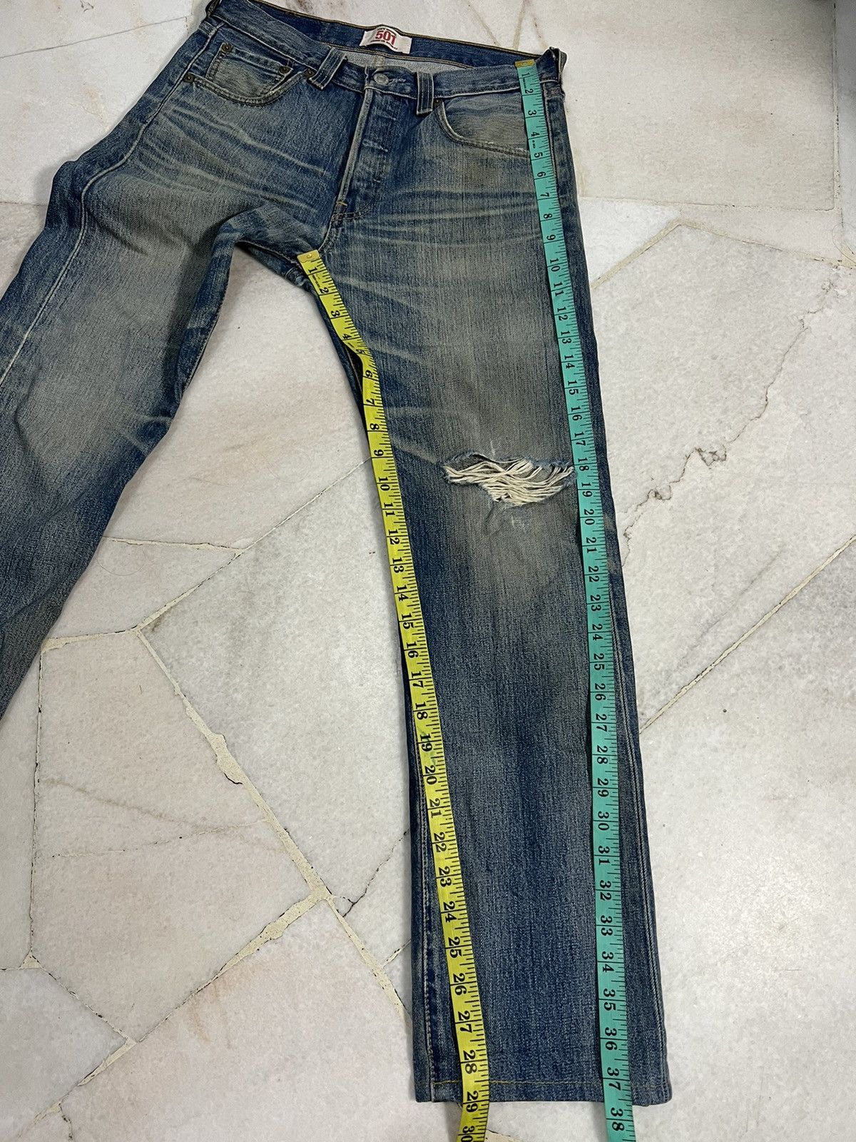 Levi's Vintage Levis 501 Distressed Jeans Size US 29 - 19 Thumbnail