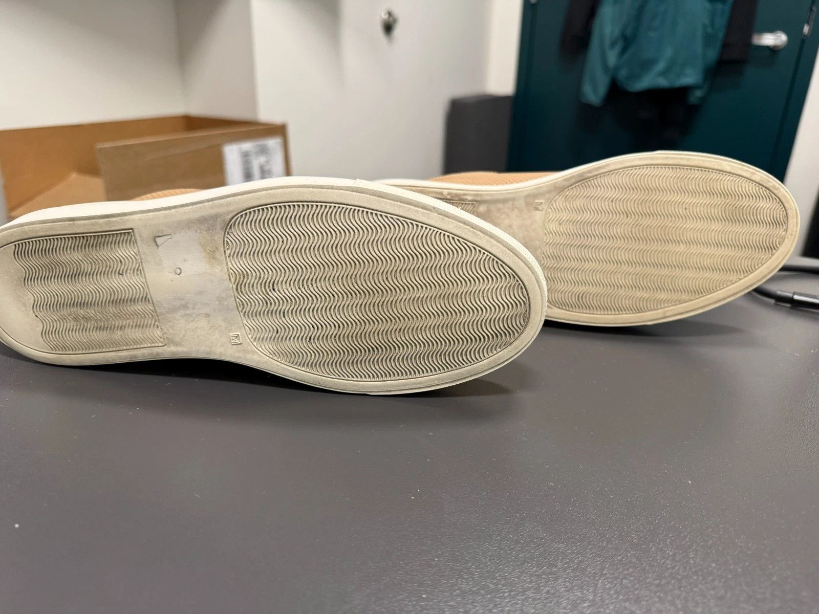 Common Projects Common Projects Achilles Low Perforated Leather Sneakers Size US 7 / EU 40 - 7 Thumbnail