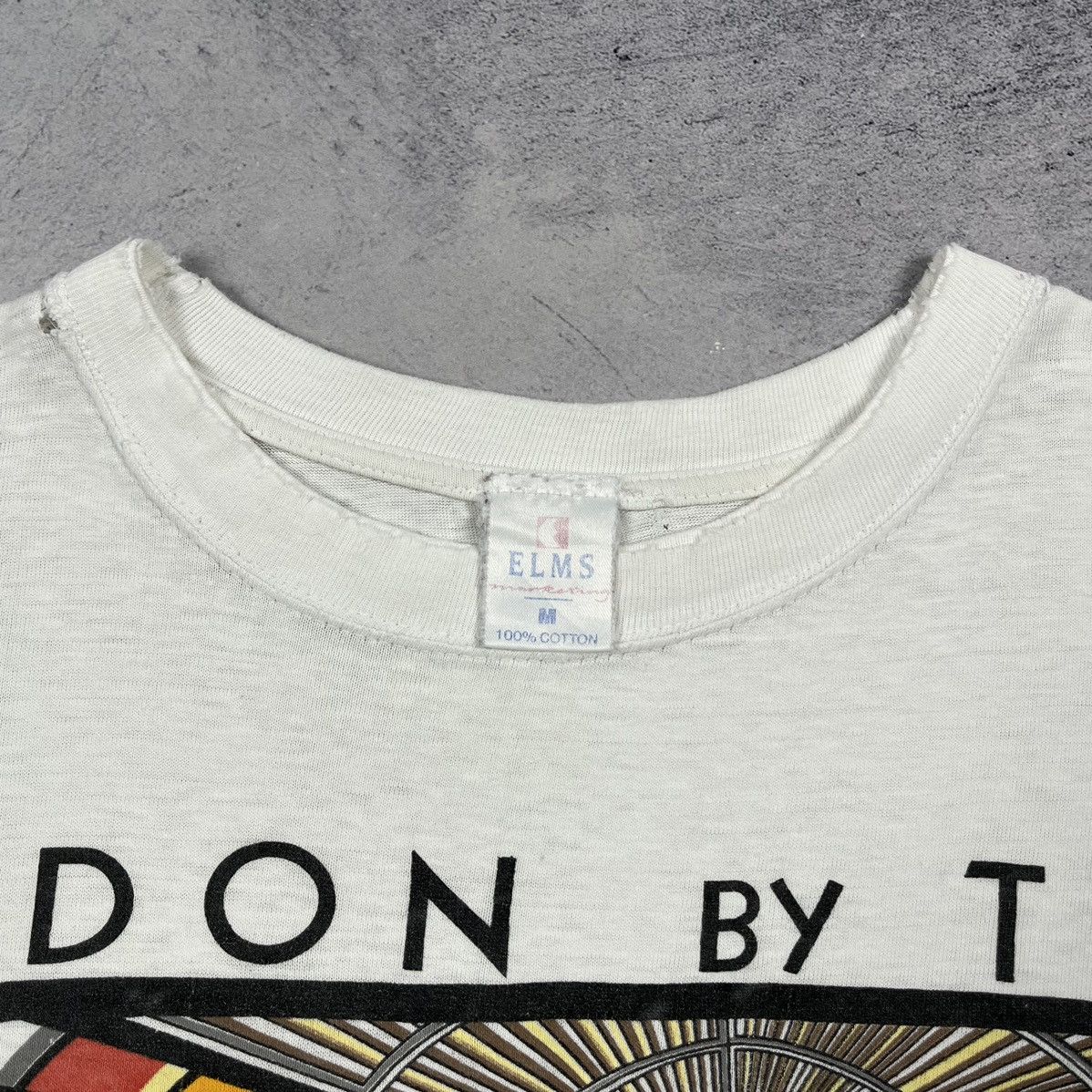 Cartoon Network Vintage Garfield “London by Tube” cartoon T shirt 90’s Size US M / EU 48-50 / 2 - 9 Thumbnail