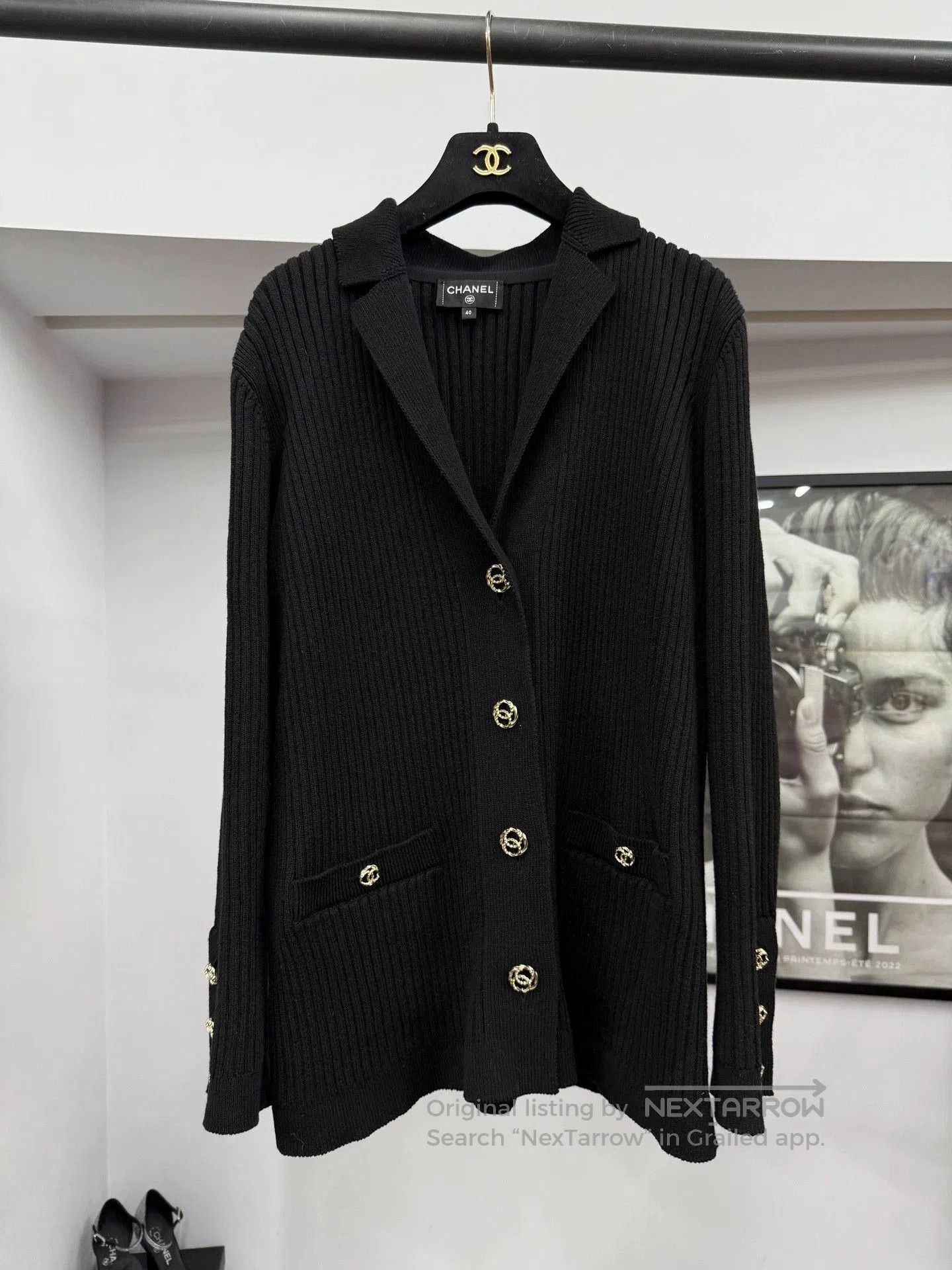 Chanel Chanel Black Gold Button Knit Cardigan. Size US M / EU 48-50 / 2 - 1 Thumbnail
