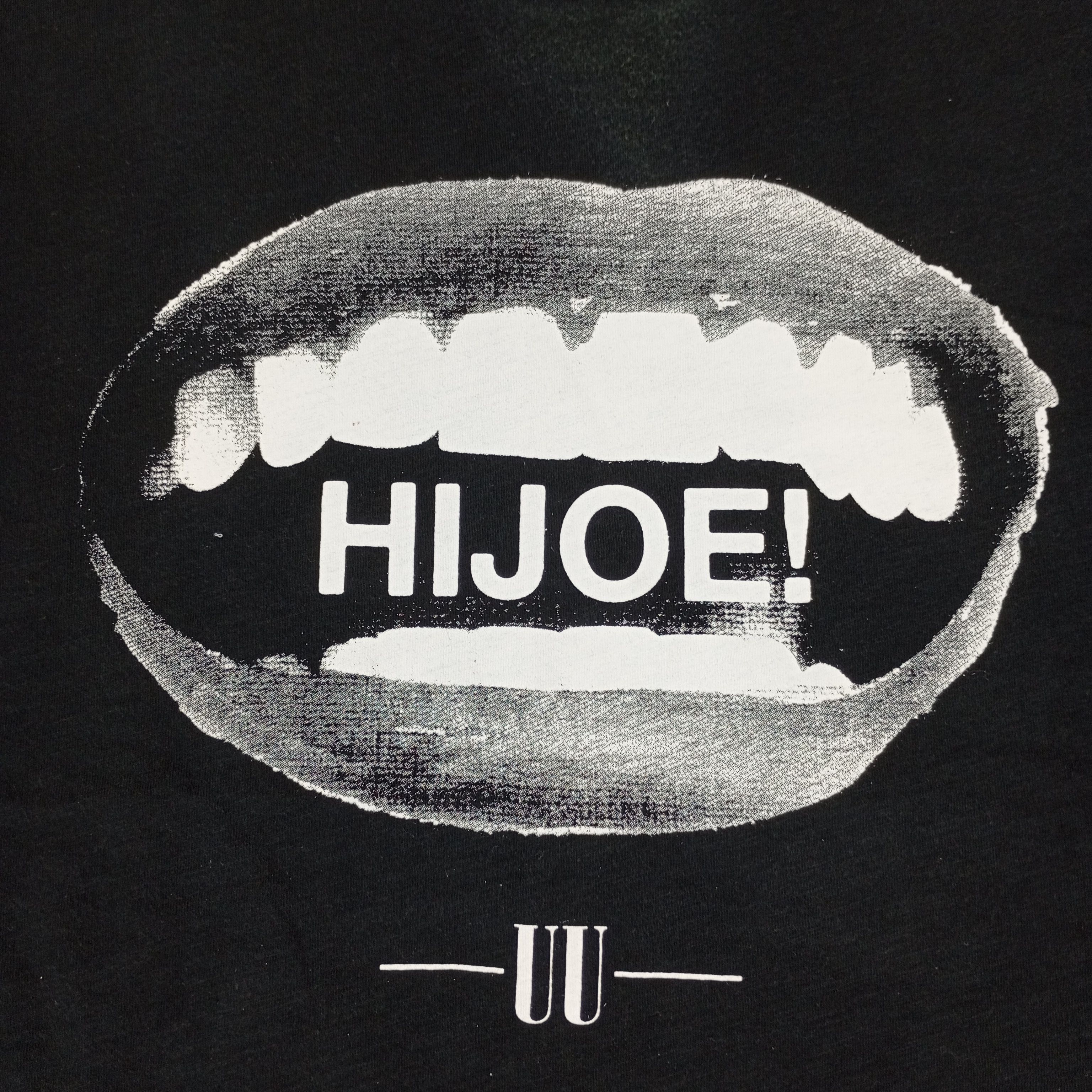 Japanese Brand Uniqlo Undercover Japanese Brand Streetwear Style Tshirt Size M / US 6-8 / IT 42-44 - 2 Thumbnail
