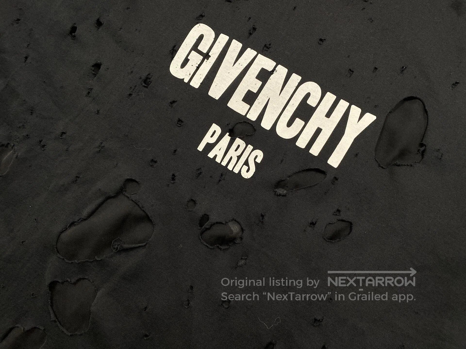 Givenchy Givenchy Classic Big Ripped Short Sleeve Size US S / EU 44-46 / 1 - 5 Thumbnail