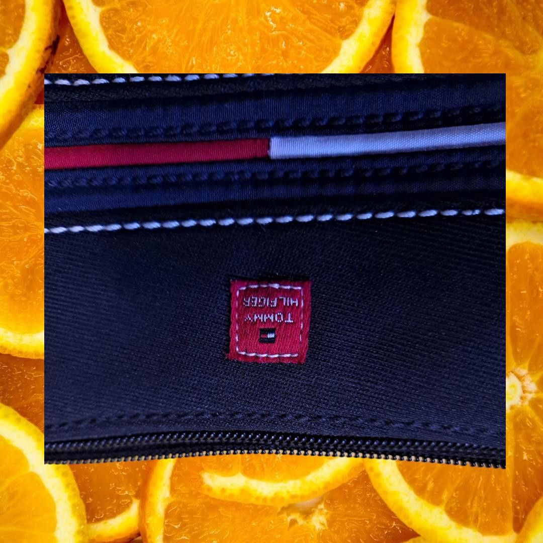 Tommy Hilfiger Tommy Hilfiger Black with Red/White/Blue Center Stripe Canva Size ONE SIZE - 2 Thumbnail