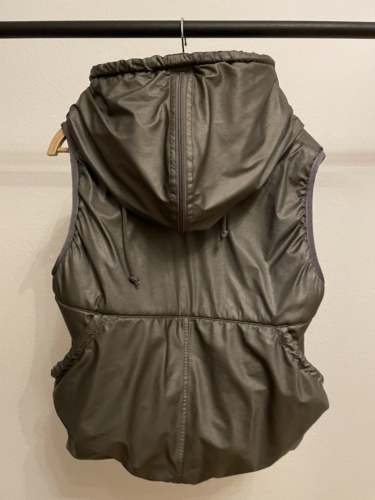 Final Home archive final home x issey miakey vest Size US S / EU 44-46 / 1 - 3 Thumbnail