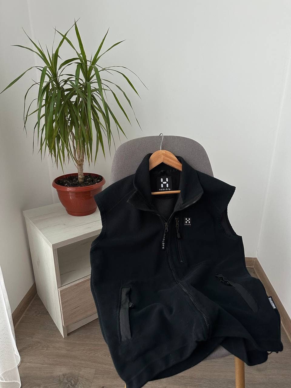 Haglofs × Vintage Vintage Haglofs Black Outdoor Fleece West Jacket Size US M / EU 48-50 / 2 - 7 Thumbnail