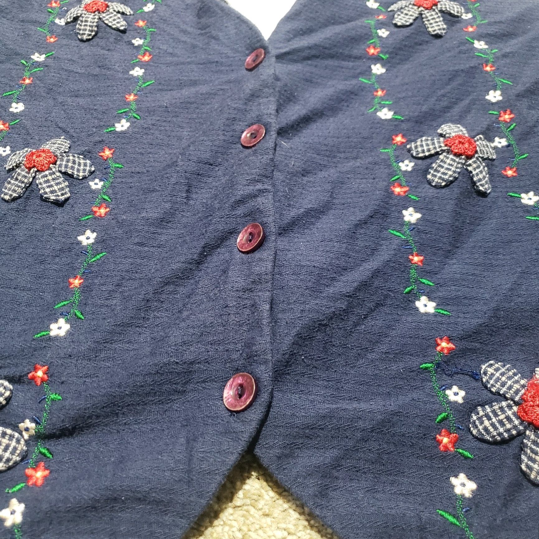 Vintage Alfred Dunner Shirt Adult Women L Blue Floral Short Sleeve Button-Down Collared L Blue Floral 90s? No, avoid adding decade. End with Womens. Size L / US 10 / IT 46 - 5 Thumbnail